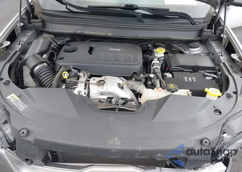 2019 Jeep Cherokee Latitude Plus 4X4 из США, поврежденный, VIN 1C4PJMLN2KD229494